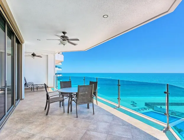 Esmeralda Beach Resort hotel detail image 1