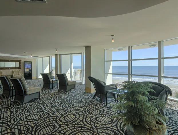 Sandy Beach Oceanfront Resort hotel detail image 4