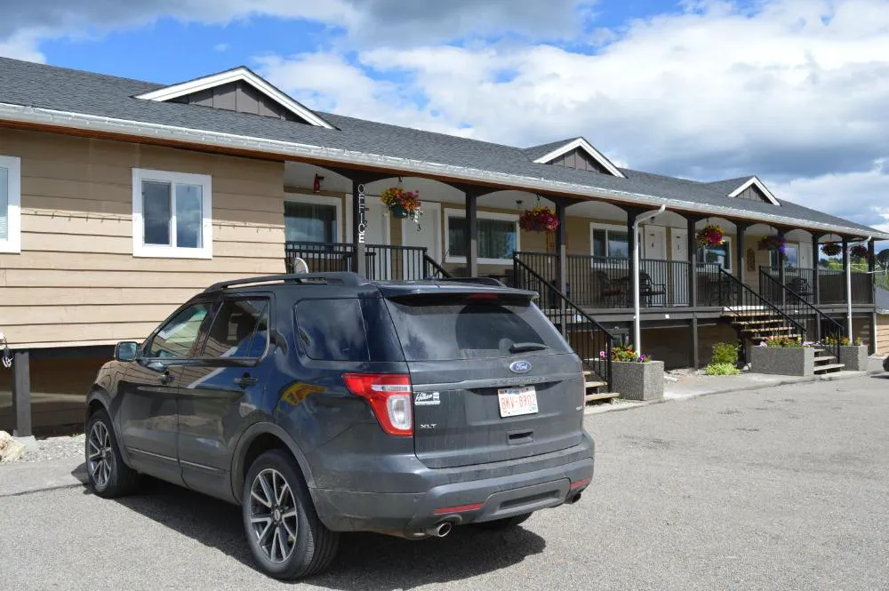 94 Motel & RV Park hotel hero