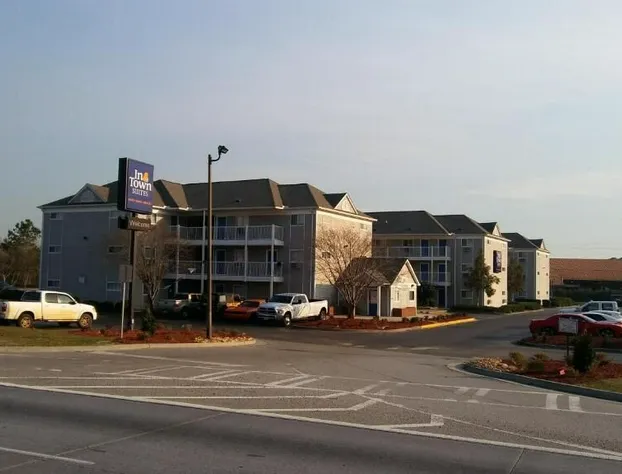 InTown Suites Extended Stay Savannah GA hotel detail image 1