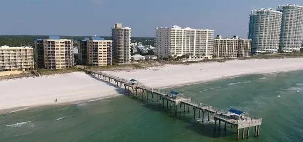 Four Seasons 403 West hotel detail image 1