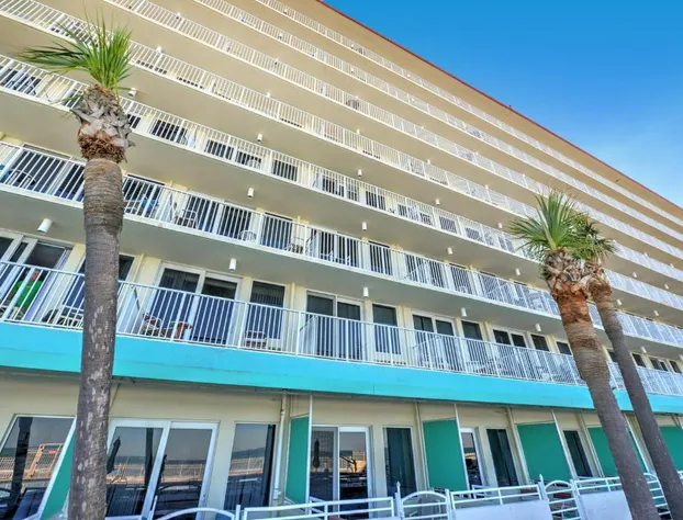 Harbour Beach Resort Studios! hotel detail image 3