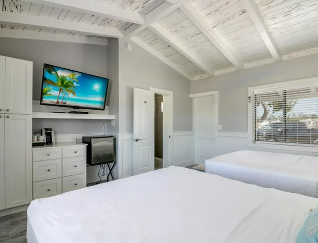 Fiesta Key RV Resort Standard Room 8 hotel detail image 1
