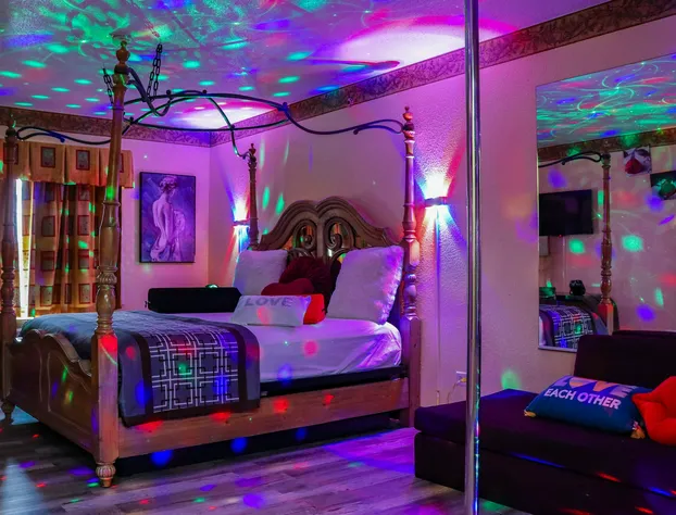 Luxe Inn and Suites hotel detail image 2