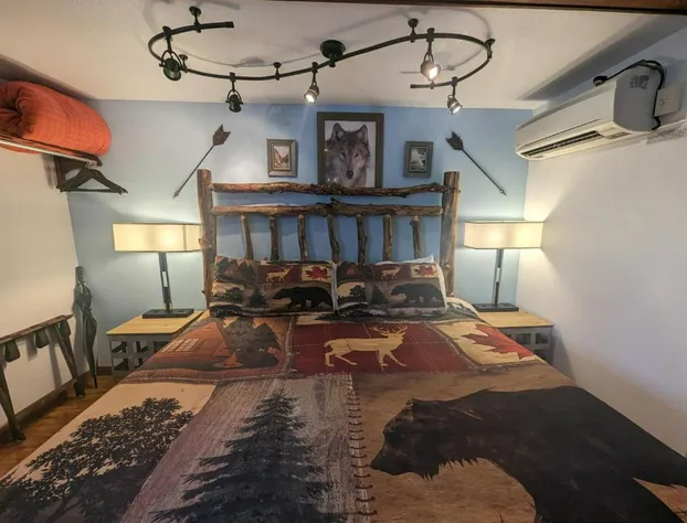 Yellowstone Motel - Adults Only - All rooms have kitchens hotel detail image 4