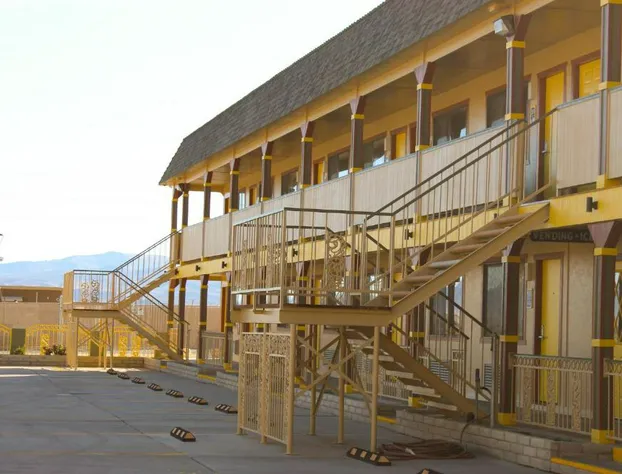 Hawthorne's Best Inn hotel detail image 3