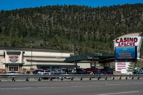 Gray Wolf Lodge hotel detail image 1