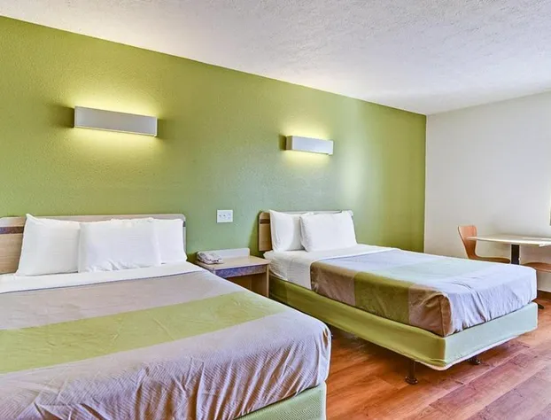 Economy Inn - Pittsburgh Airport hotel detail image 2