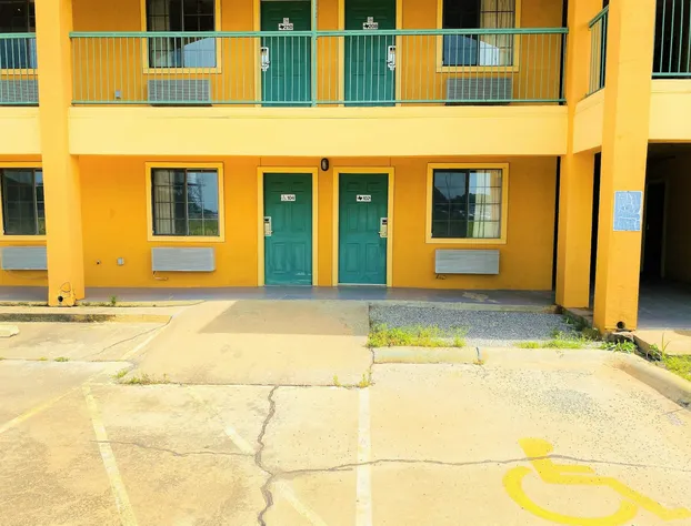 Pine Point Inn & Suites hotel detail image 1