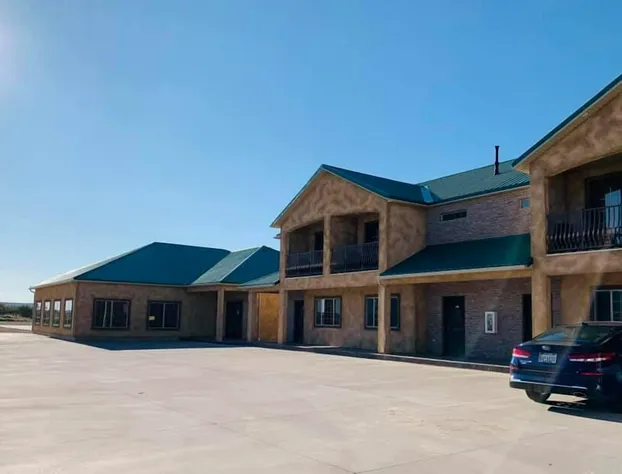 CB&M Executive Suites hotel detail image 4