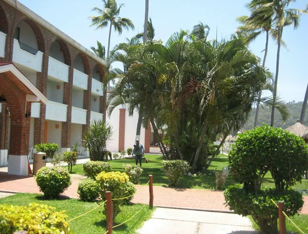 Costa Alegre Hotel & Suites hotel detail image 1