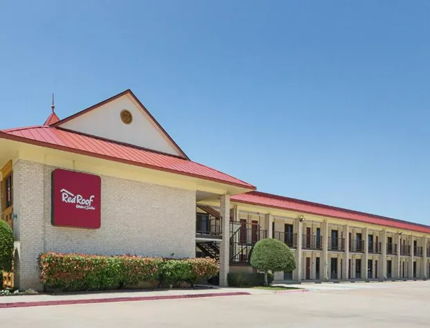 Red Roof Inn PLUS+ Dallas – Addison hotel detail image 3