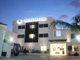 Hotel del Sol hotel hero