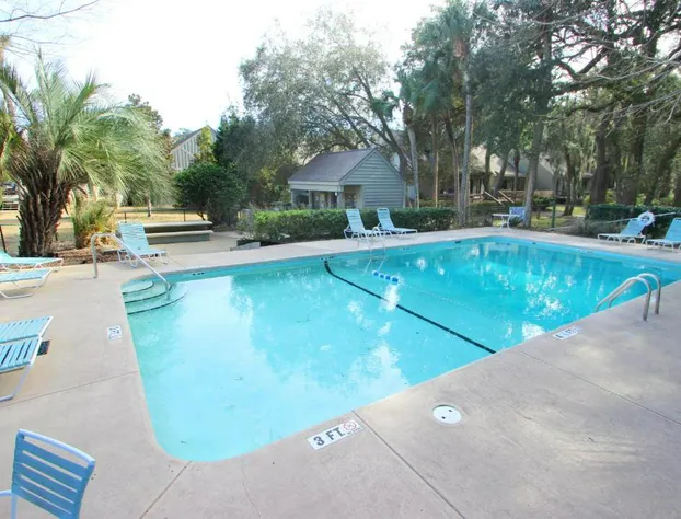 Queens Grant 568 hotel detail image 1