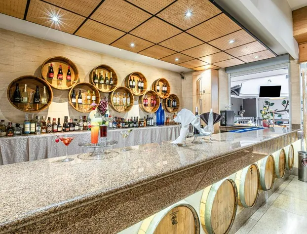 Suites Inn La Muralla Metepec hotel detail image 1