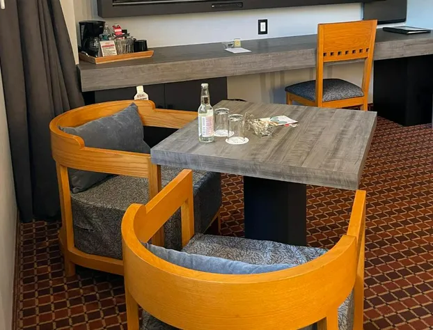 Suites Inn La Muralla Metepec hotel detail image 4