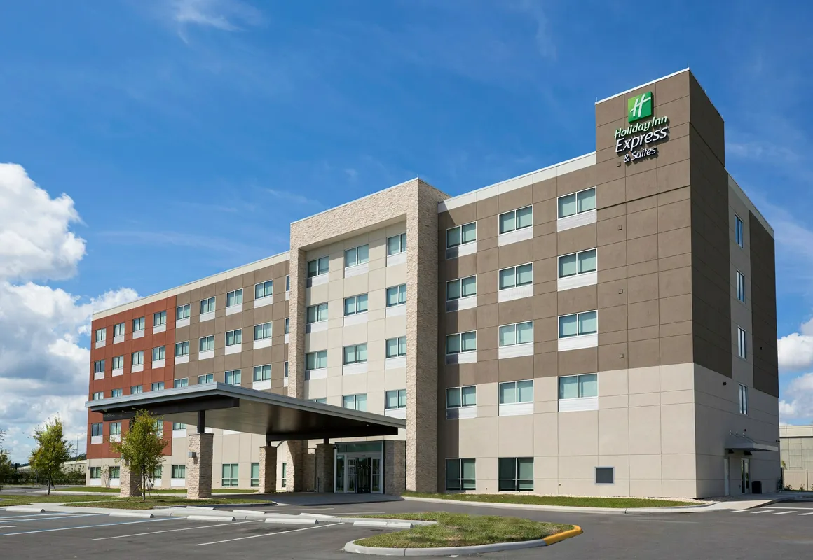 Holiday Inn Express & Suites Sanford- Lake Mary by IHG hotel hero
