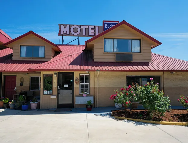 Budget Inn Gladstone By OYO - Portland/Clackamas hotel detail image 1