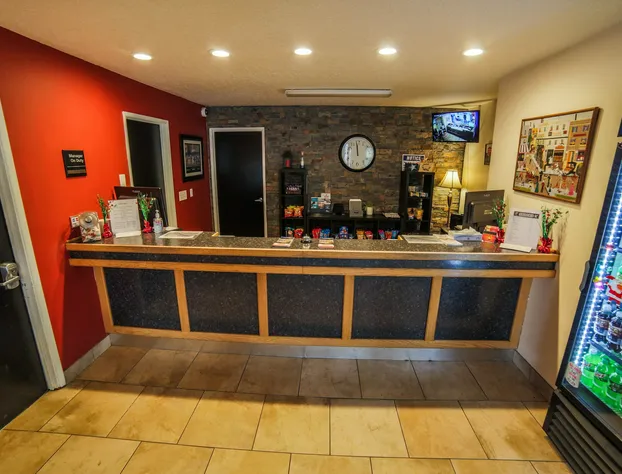 Sunnyside Inn & Suites hotel detail image 4