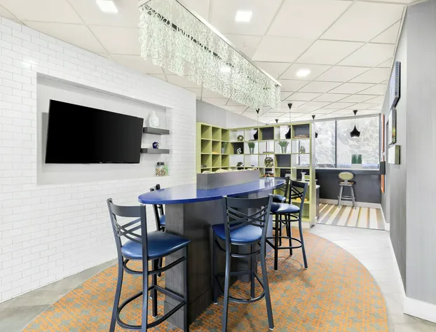 Holiday Inn Express Atlanta Galleria - Ballpark Area by IHG hotel detail image 3