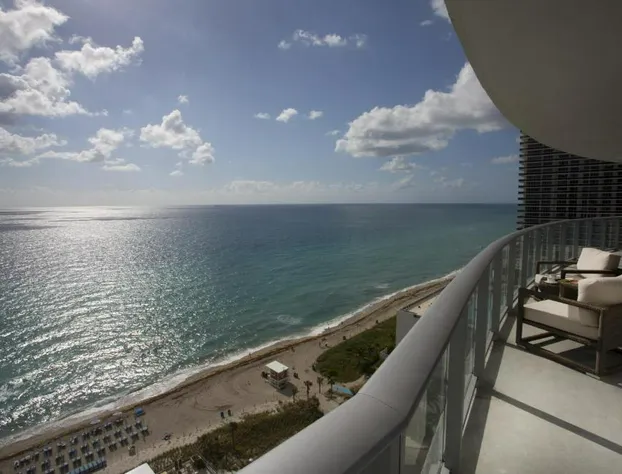 Hyde Resort and Residences, OceanMiami Collection hotel detail image 1