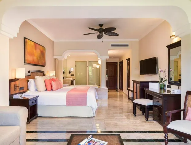 Grand Palladium Select White Sand Resort & Spa - All Inclusive hotel detail image 1