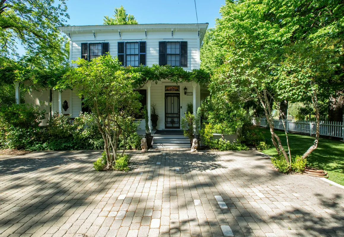 Dunbar House Inn and Event Property hotel hero