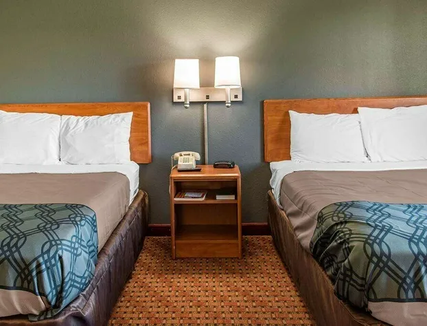 Travelers Lodge & Suites hotel detail image 4