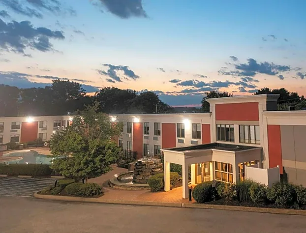 Inn at Chocolate Avenue - Sure Stay Collection by Best Western hotel detail image 1