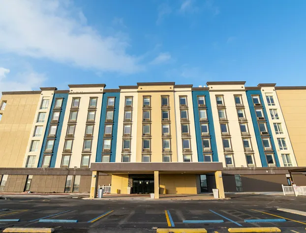 Comfort Suites North Padre Island hotel detail image 1