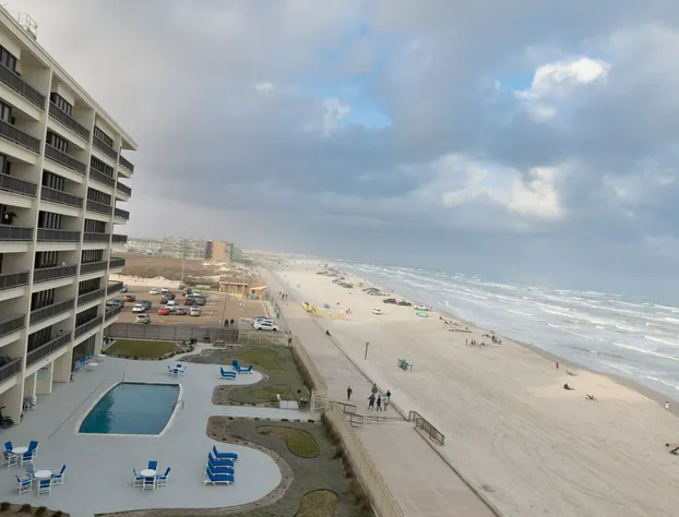 Comfort Suites North Padre Island hotel detail image 2