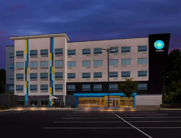 Tru by Hilton Asheville Blue Ridge Parkway hotel detail image 2