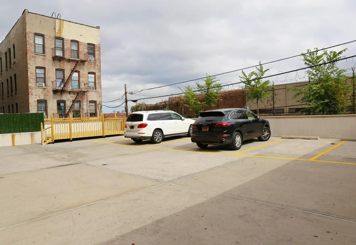 Phoenix Hotel Brooklyn Sunset Park hotel hero