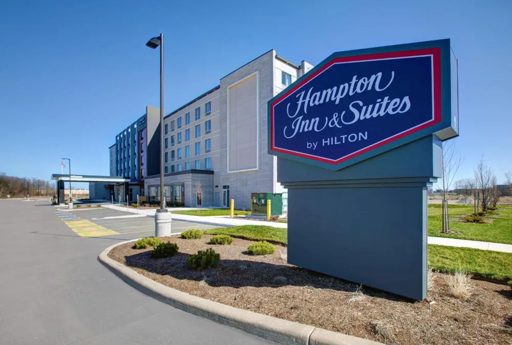 Hampton Inn & Suites by Hilton Waterloo St. Jacobs hotel hero