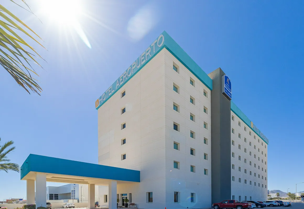 Hotel Aeropuerto Los Cabos hotel hero