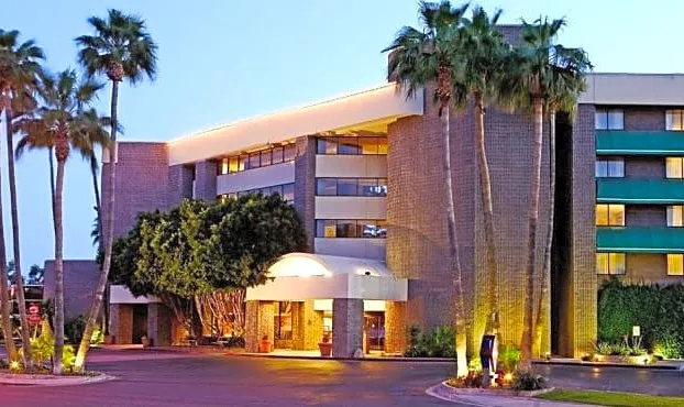 Doubletree By Hilton Phoenix North hotel detail image 1