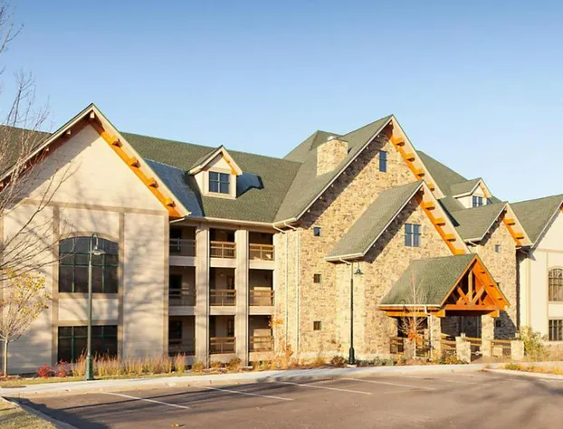 Hilton Grand Vacations Club Paradise Point Branson hotel detail image 1