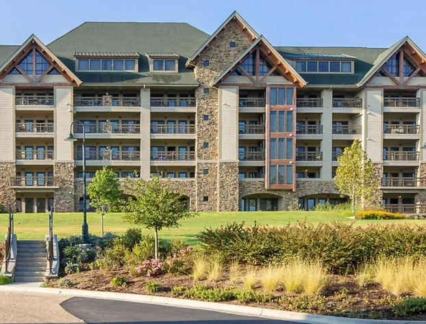 Hilton Grand Vacations Club Paradise Point Branson hotel detail image 2