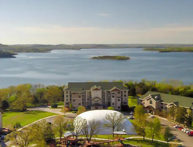 Hilton Grand Vacations Club Paradise Point Branson hotel detail image 3