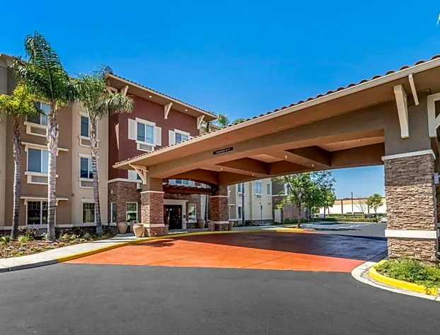 Comfort Inn & Suites Near Ontario Airport hotel detail image 4