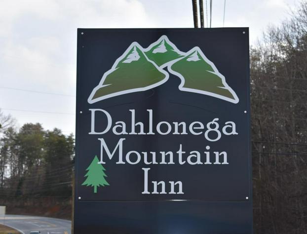 Dahlonega Mountain Inn hotel detail image 2