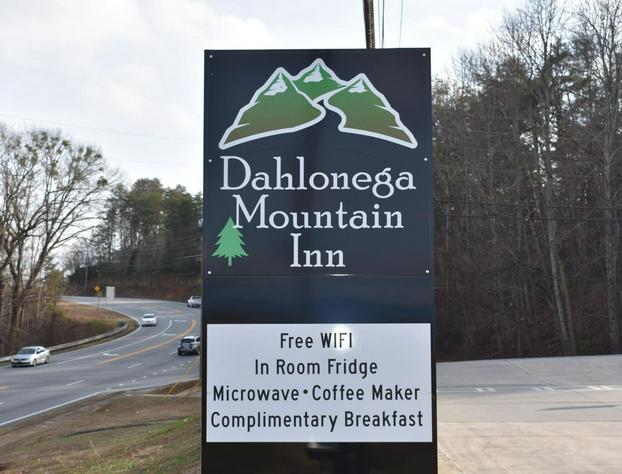 Dahlonega Mountain Inn hotel detail image 3