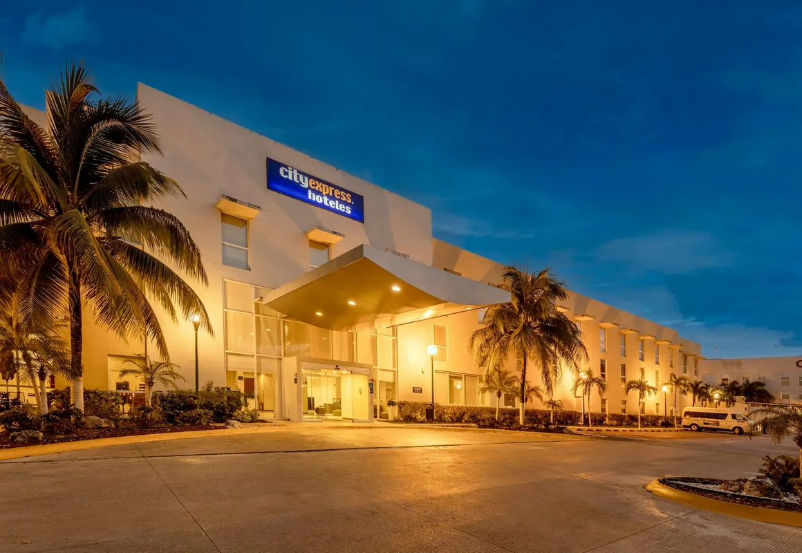 City Express by Marriott Playa Del Carmen hotel hero