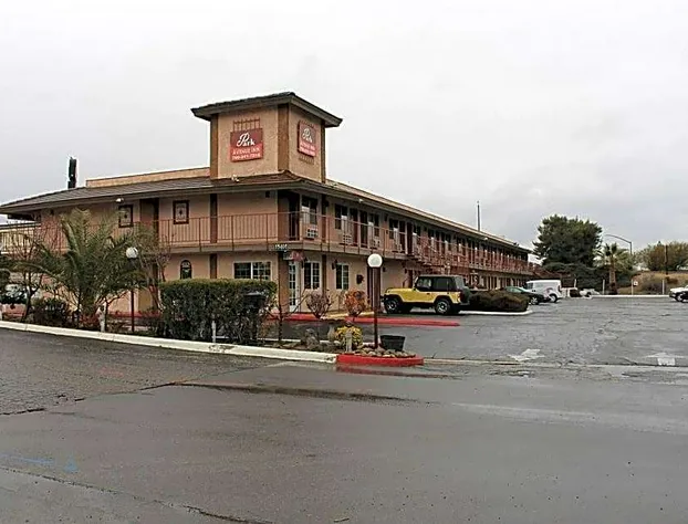 Park Avenue Inn & Suites hotel detail image 1