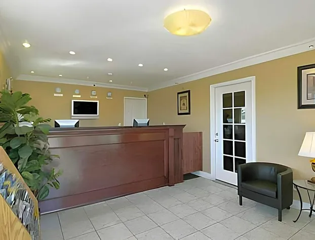 Park Avenue Inn & Suites hotel detail image 4