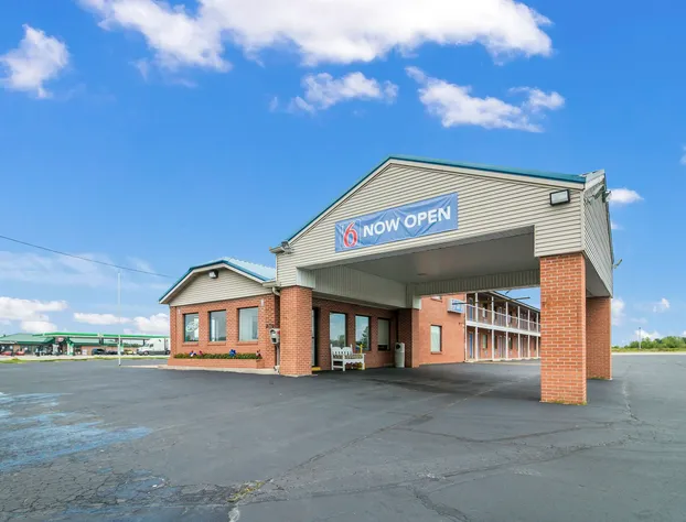 Motel 6 Metropolis, IL hotel detail image 1