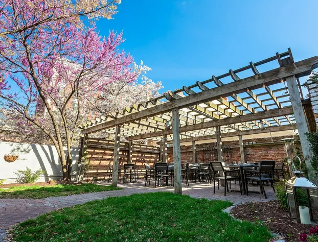 The Inn at Four Eleven York hotel detail image 2