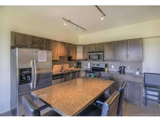 One of a Kind Top Floor Apartment at Playa #632 hotel detail image 3