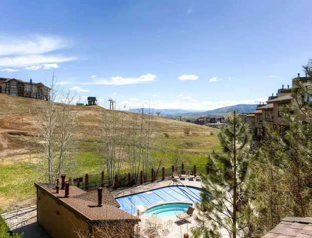 Christie Club hotel detail image 1