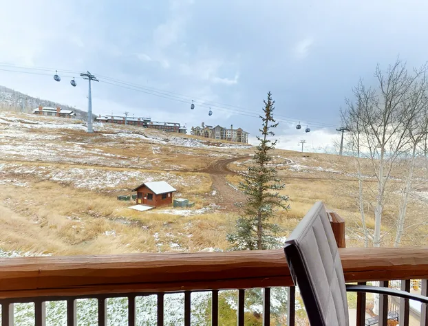 Christie Club hotel detail image 2